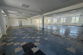 Здание 600 м² участок 0,6 Га