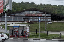 Здание-Ресторан частями 2012 м²
