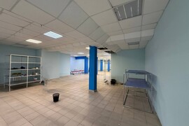 Помещение 163 м² под магазин, офис или клинику