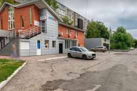 Помещение 400 м² под магазин, офис, склад