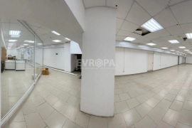 Помещение Торговое Офис 442 м²