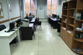 Помещение  96 м² с арендаторами