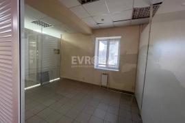 Помещение 67,4 кв.м.