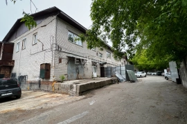 Здание Офис Производство 1600 м²