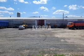 Склад Произво неотапл 750 м²