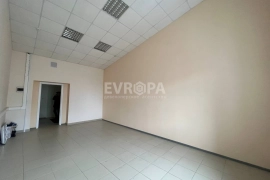 Офис / кабинет 40 м², 3 этаж, 15 кВт, ремонт, 1 линия
