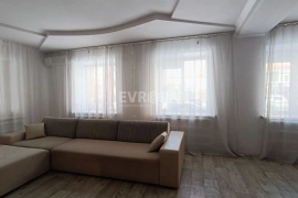 Помещение 267 м² под склад, офис, представительство
