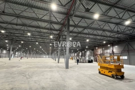 Помещение от 6000 до 12000 м² под склад, базу