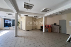 Помещение 76,5 м² под магазин, кофейню, услуги