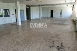 Теплый склад 529 м² с офисом