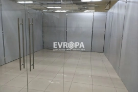 Помещение 35 м² под магазин в ТЦ