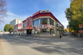 Торговое Помещение Офис 300 м²