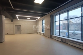 Помещение 170 м² под магазин, клинику, офис