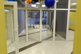 Помещение 445 м² с арендаторами