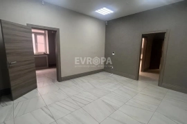 Помещение под офис или кабинет с ремонтом, 108 м²