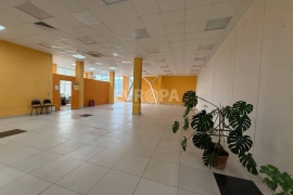 Нежилое помещение 158 м² под офис, магазин