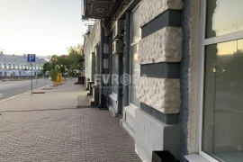 Торговое / офис 261 м² | центр города | 1 линия | витрины | ремонт | ул. Гончарова, 24