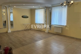 Свободного назначения 100 м² в аренду | 1 этаж | гостиница | парковка | охрана