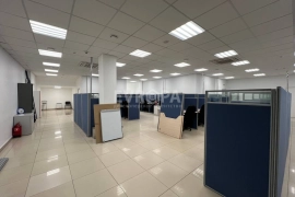 Офис 530 м² с ремонтом в цоколе