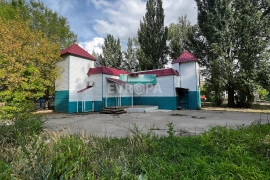 Готовый арендный бизнес купить, 90,6 м² + земля 1152 м², 65 кВт, 2 входа
