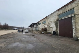Комплекс 5000 м² с участком и арендаторами