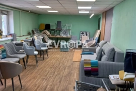 Офис / швейка / склад 51 м², 3 окна, 2,6 м, парковка