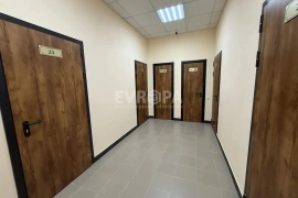 Помещения 14-25 м²,  первая линия