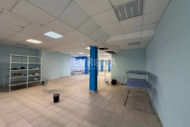 Помещение 163 м² под магазин, офис или клинику