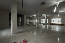 Помещение от 400 до 800 м² под магазин, офис