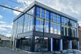 Здание от 300 до 947 м² под детейлинг, медцентр