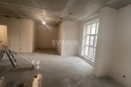 Помещение 103 м² под аптеку, банк, офис