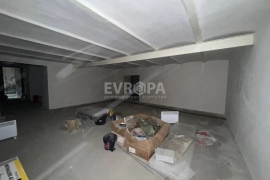 Помещение 125 м² под магазин, склад, офис
