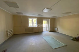 Нежилое помещение 130 м² под магазин, офис