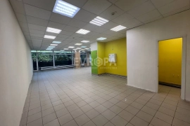 Нежилое помещение 85 м² под магазин